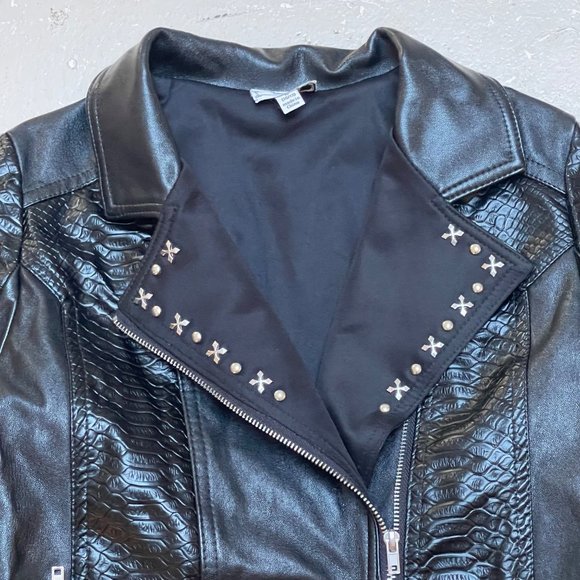 D Signed Disney Black Faux Leather Moto Jacket Girls Medium 10/12 Silver Studs - Picture 5 of 10